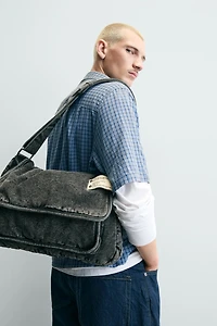 SAC BANDOULIÈRE EN DENIM EFFET DÉLAVÉ