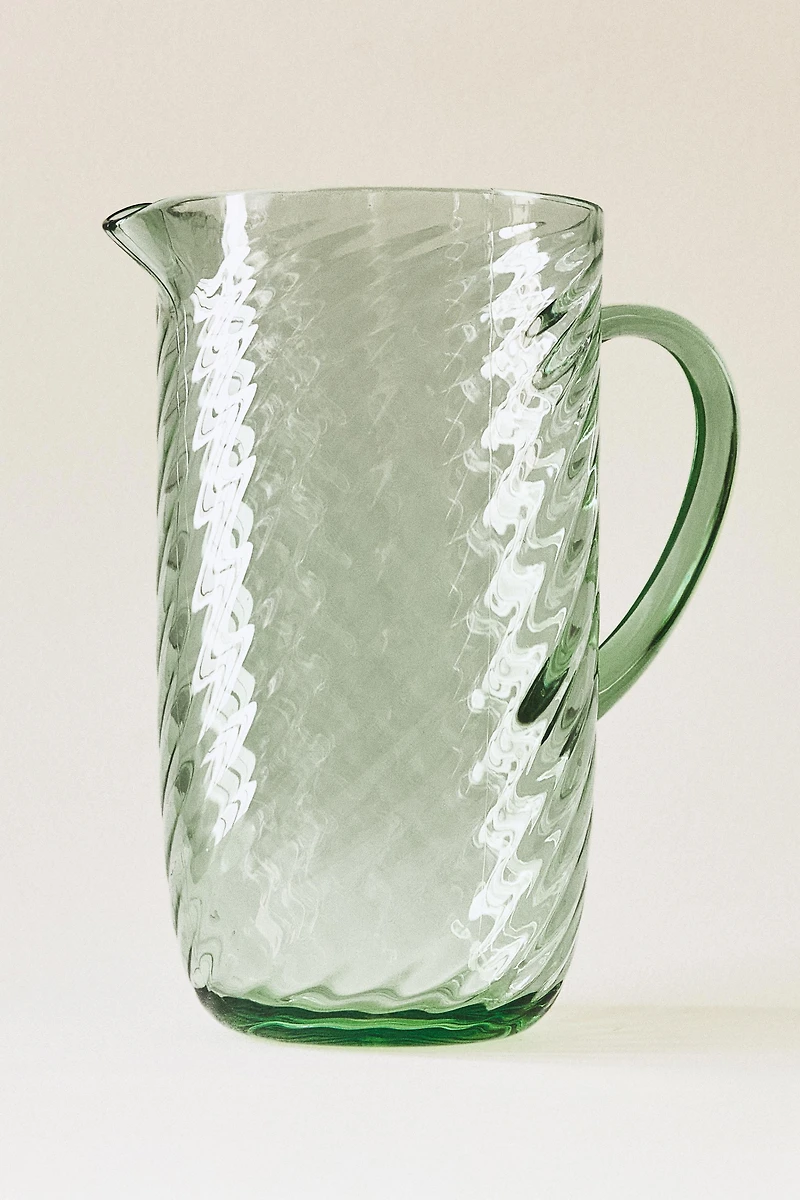 WAVY ACRYLIC PITCHER
