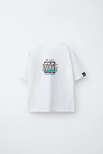 SURFBOARD PRINT T-SHIRT