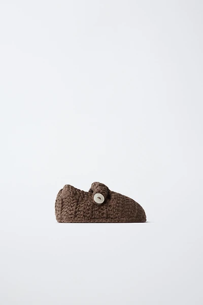 CHAUSSONS EN MAILLE BOUTON