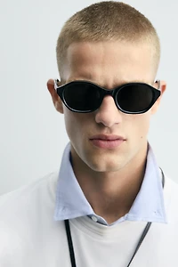 OVAL SUNGLASSES