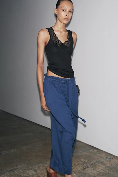 RIBBED LACE T-SHIRT