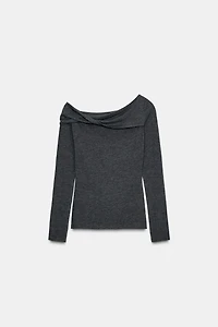 TOP DÉCOLLETÉ ASYMÉTRIQUE