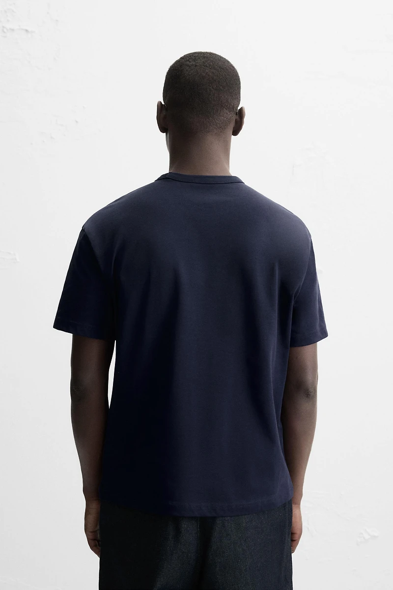HEAVYWEIGHT BASIC RIBBED T-SHIRT