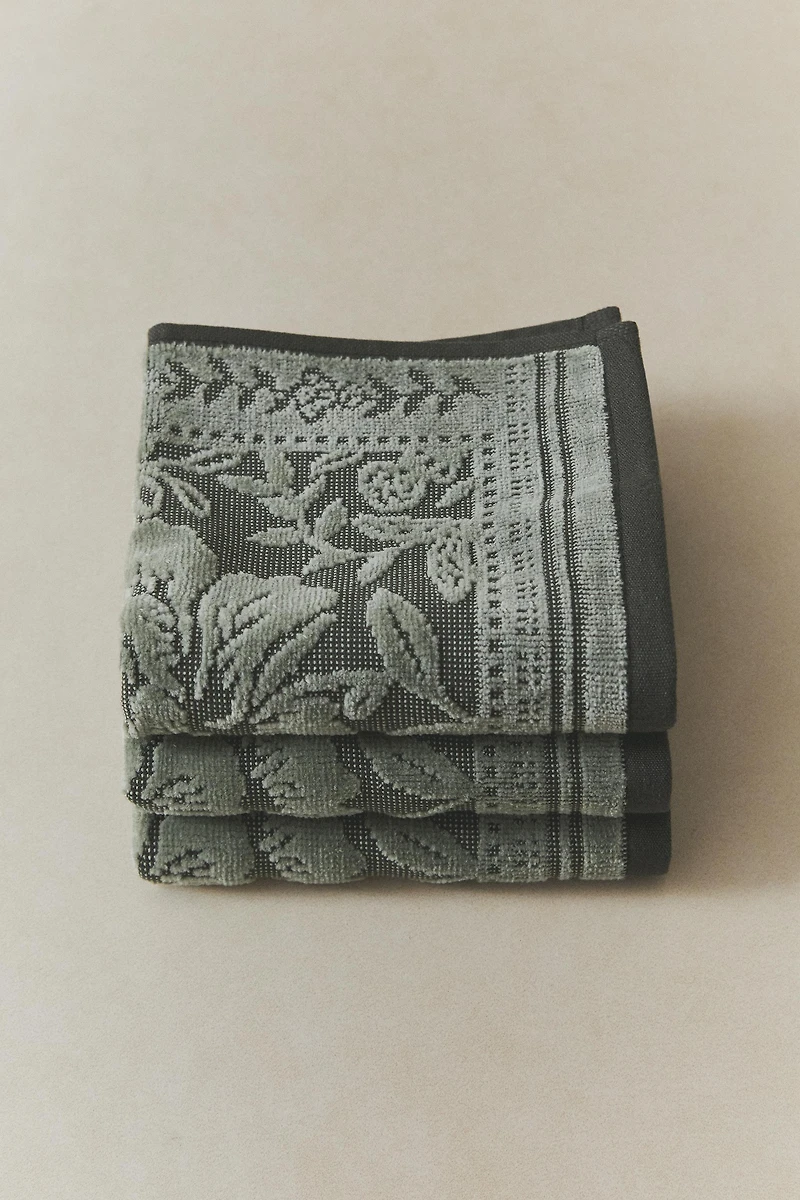 SET OF JACQUARD VELOUR FACE TOWELS (SET 3)