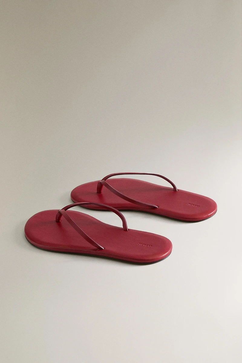 MINIMAL LEATHER SANDALS