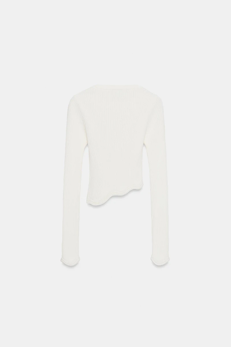ASYMMETRIC HEM KNIT CROP TOP