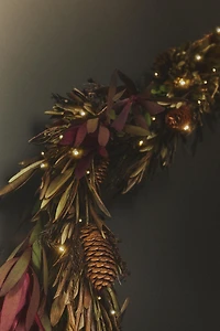 OLIVE LEAF CHRISTMAS LIGHT UP GARLAND