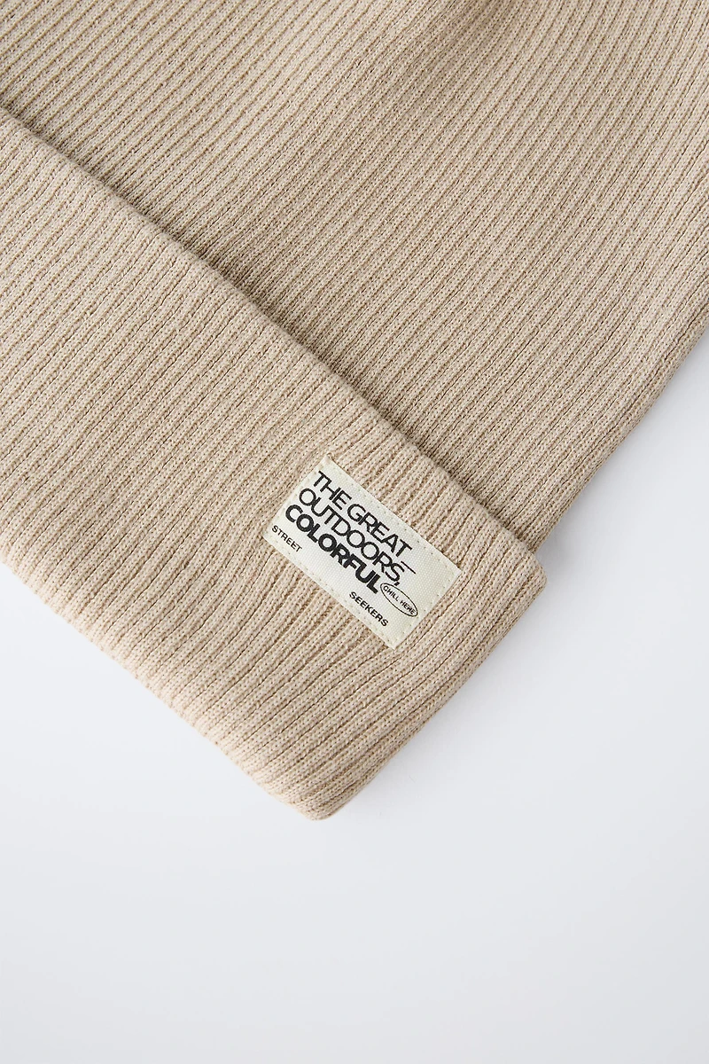 RIBBED KNIT HAT WITH LABEL