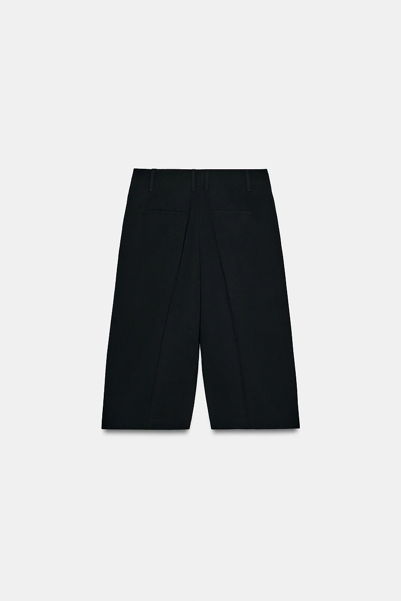 STRAIGHT SHORTS WITH FRONT SEAM ZW COLLECTION