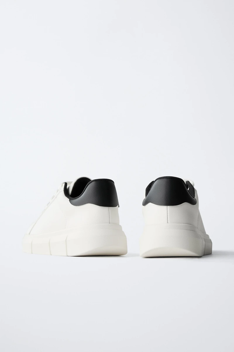 CHUNKY SNEAKERS