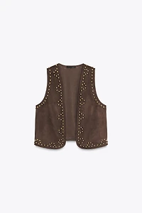 GILET EFFET DAIM À CLOUS