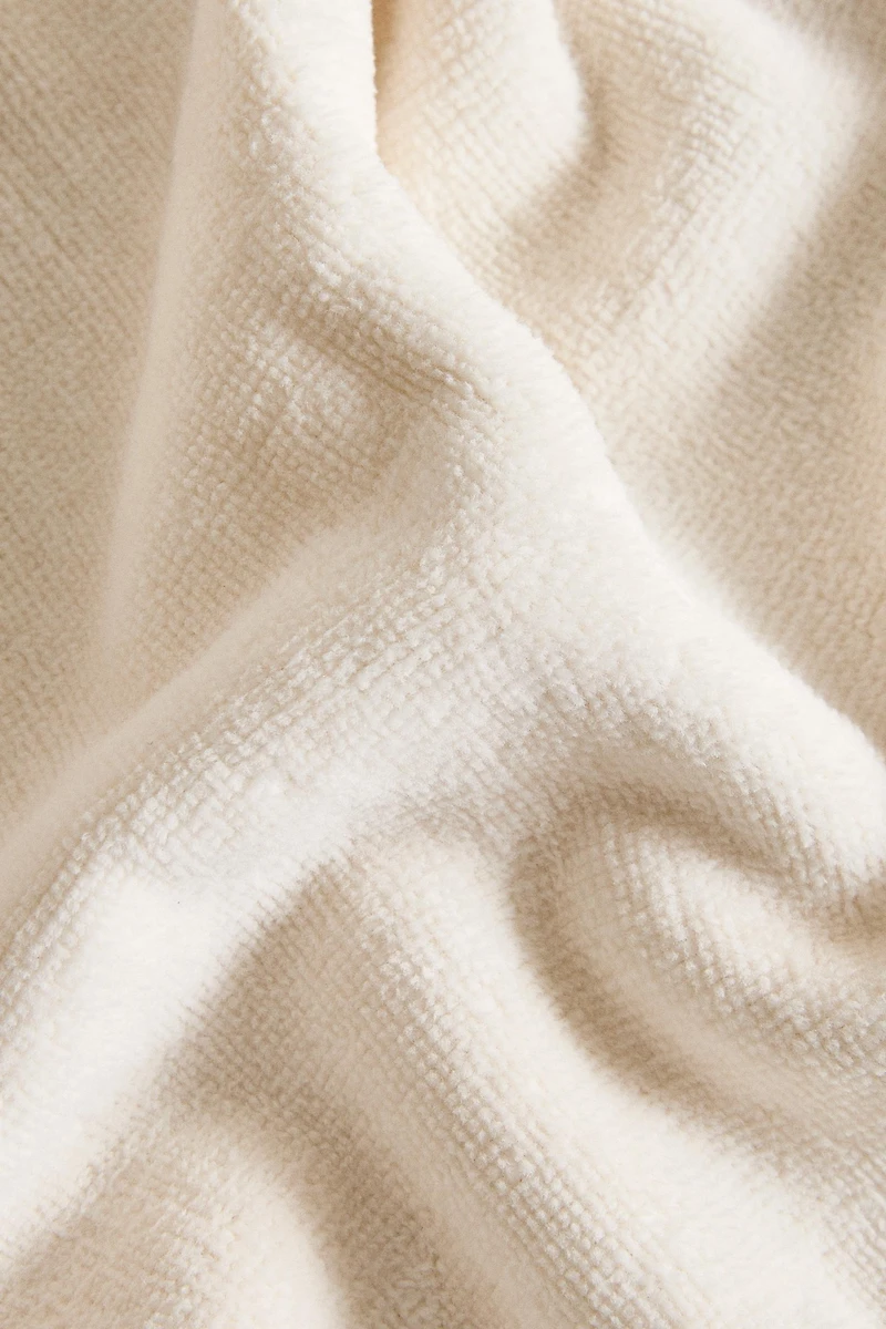 EMBROIDERED CROSS STITCH BATH TOWEL