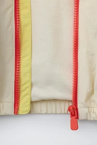 LIGHTWEIGHT COLORBLOCK RAINCOAT