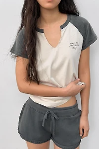 WASHED RAGLAN SLEEVE T-SHIRT