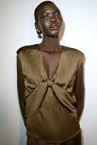 KNOTTED SATIN EFFECT TOP