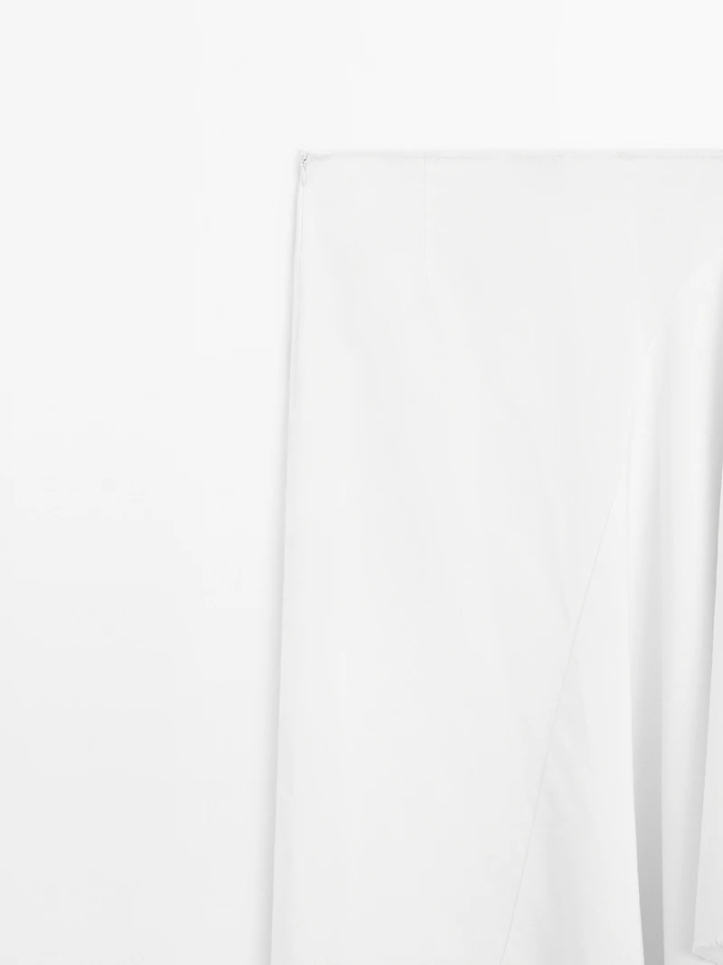 Jupe midi denim coupe asymétrique