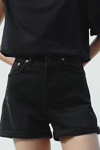 HIGH-WAISTED MOM FIT SHORTS