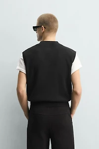 TEXTURED KNIT VEST