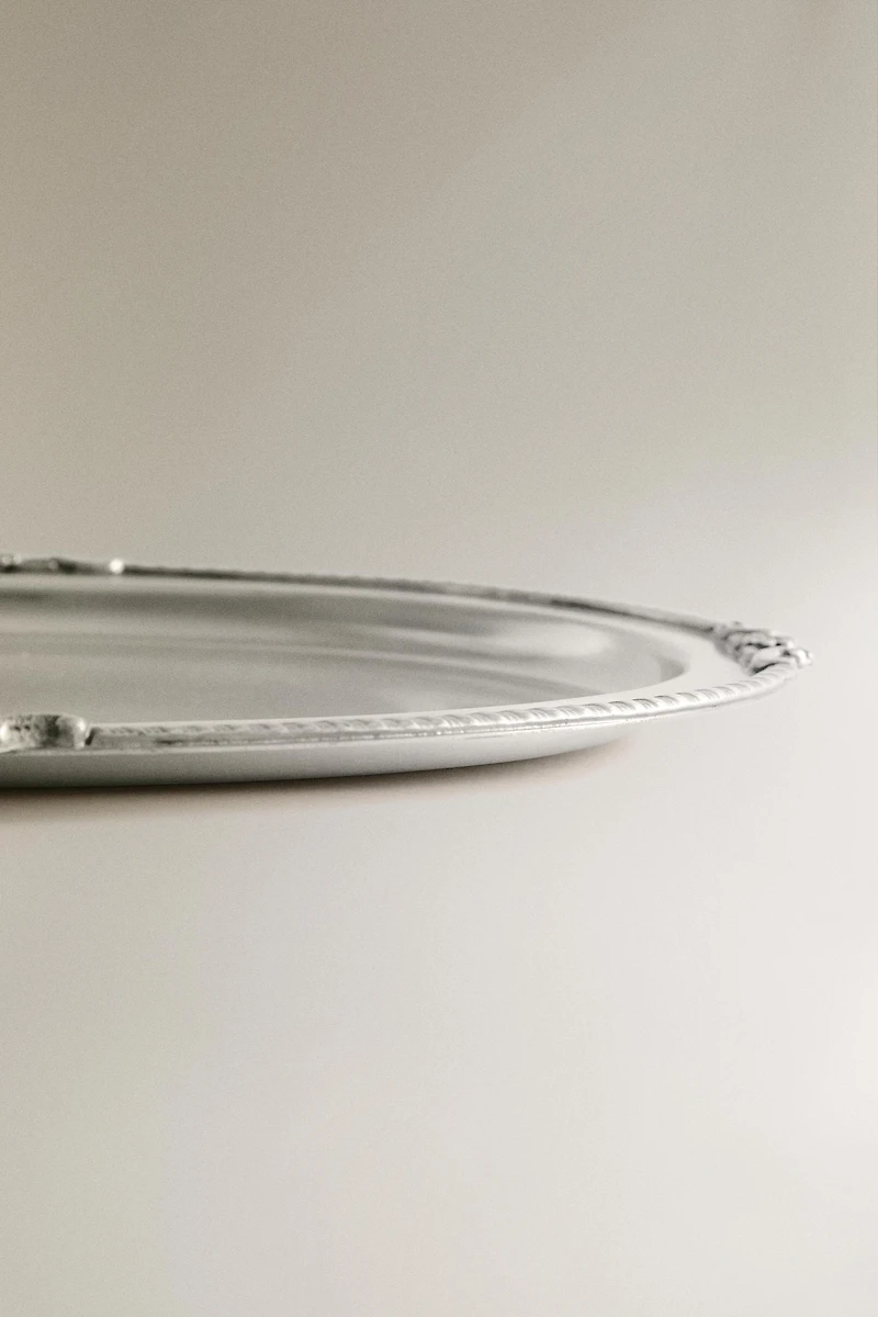 OVAL METAL BATHROOM TRAY