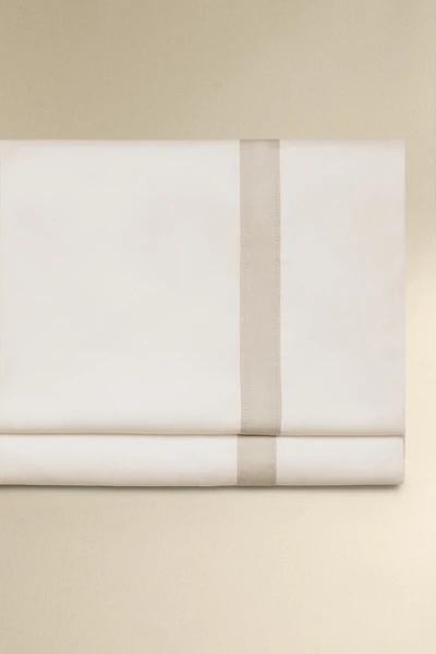 SATEEN FLAT SHEET WITH BORDER (300 THREAD COUNT)