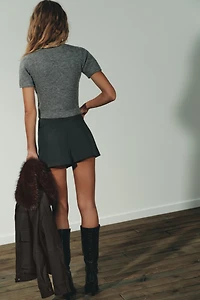 PLEATED BELTED SKORT