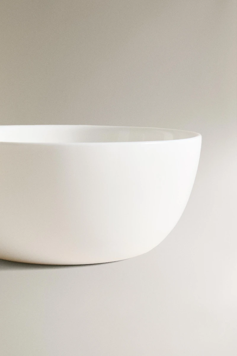 WHITE GLASS BOWL