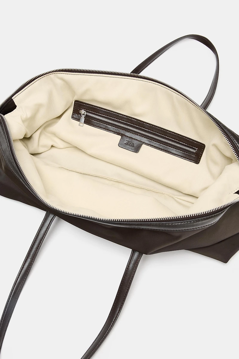 ELONGATED NYLON CITY BAG