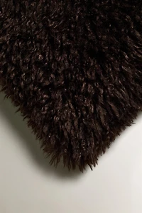FAUX FUR SCALLOPED THROW PILLOW COVER