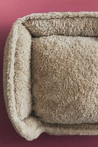 FAUX SHEARLING PET BED