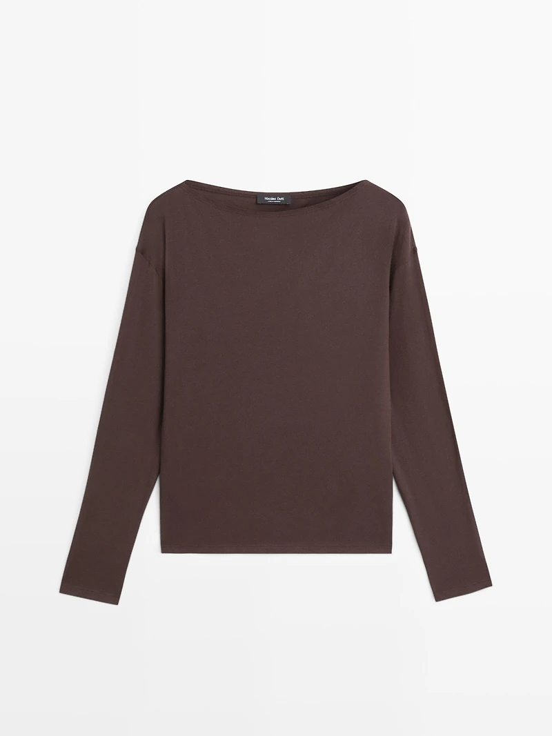 100% cotton boat neck T-shirt