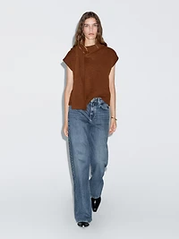 Veste sans manches en maille à col V et écharpe
