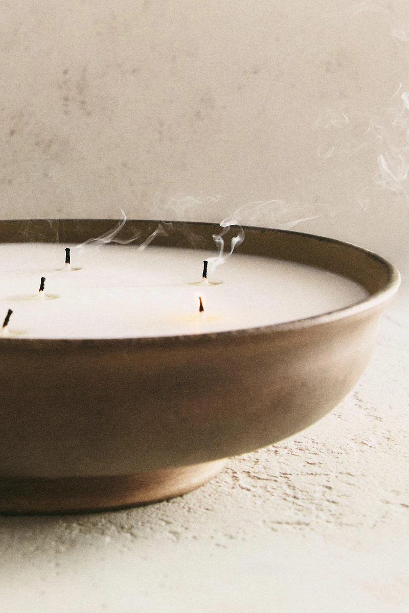 G) INCENSE LEATHER SCENTED CANDLE