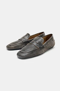 DISTRESSED LEATHER LOAFERS