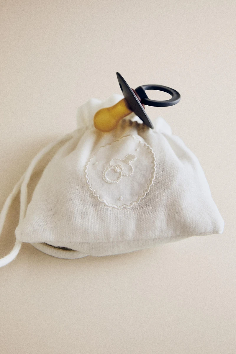 EMBROIDERED CHILDREN'S PACIFIER POUCH