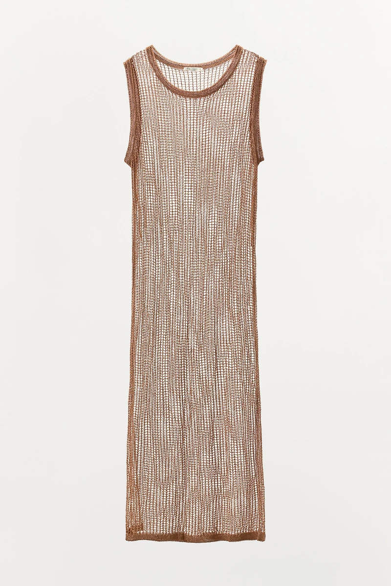 METALLIC THREAD RED DRESS