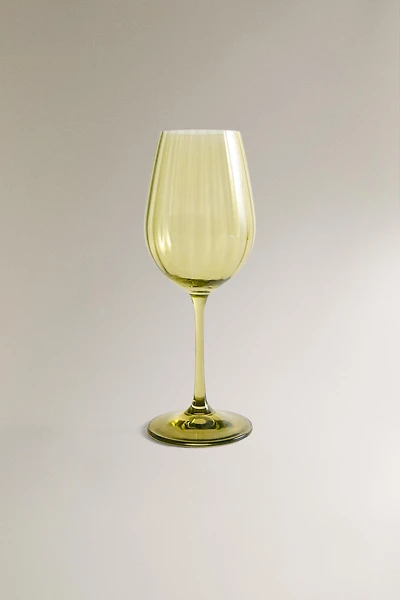 RAISED CRYSTALLINE GLASS