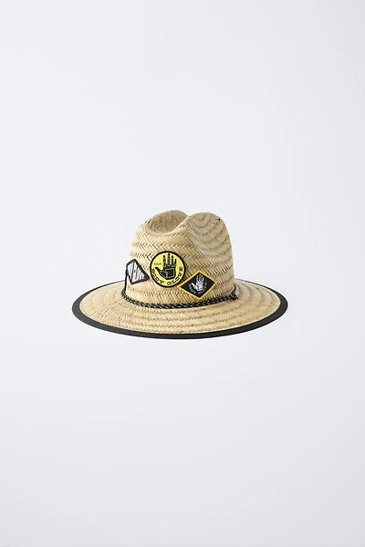 CHAPEAU EFFET PAILLE PIÈCES BODY GLOVE ©
