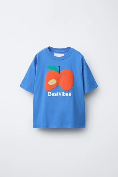 T-SHIRT À POMME EN RELIEF