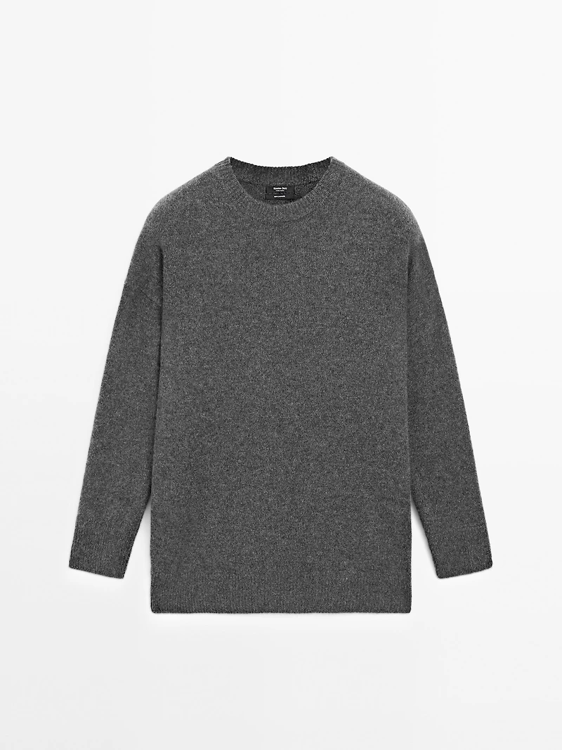 100% cashmere oversize sweater with elbow patches
