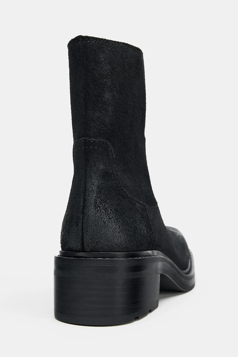 LEATHER SQUARE TOE ANKLE BOOTS