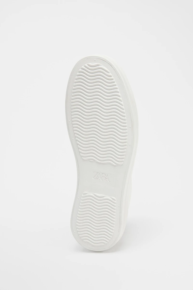 TOPSTITCHING DETAIL SNEAKERS