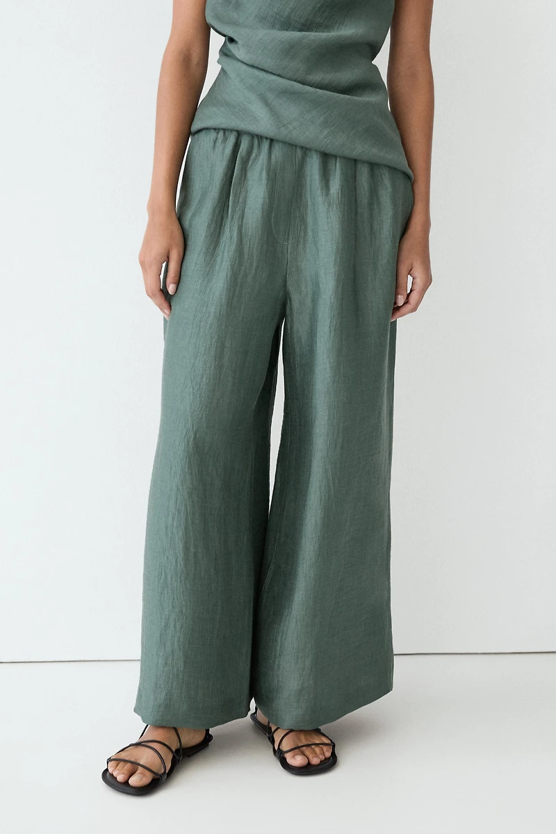Flowing wide-leg linen blend trousers