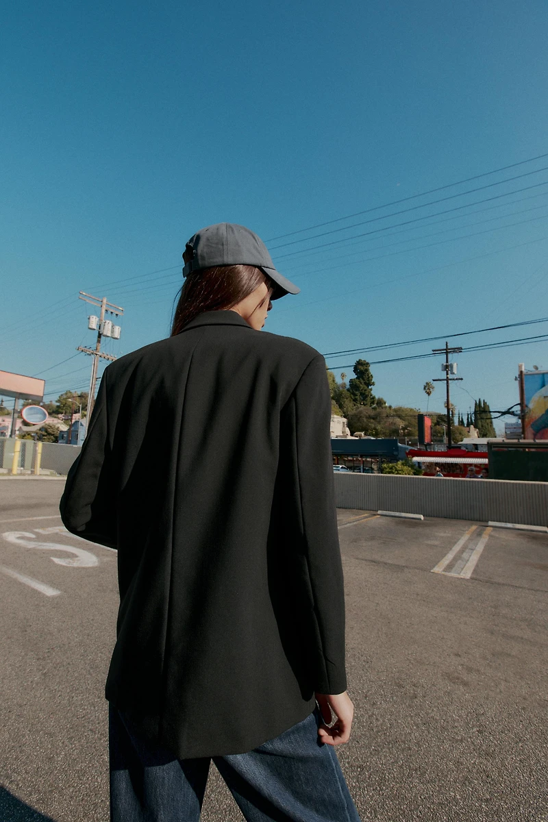 OVERSIZED DOUBLE-BREASTED BLAZER