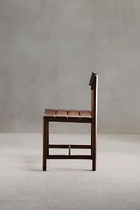 CHAIR 04