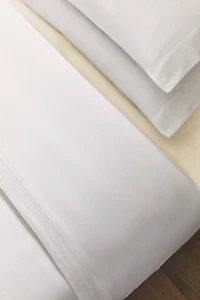 HEMSTITCHED SATEEN FLAT SHEET