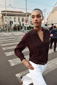 EMBROIDERED BLOUSE