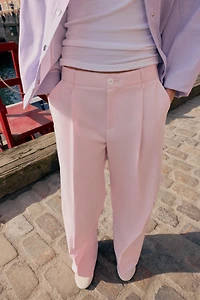 PLEATED CHINO PANTS
