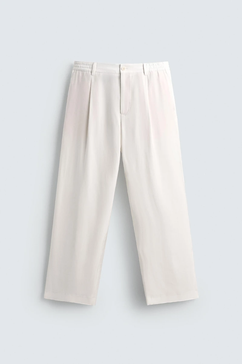 PANTALON COUPE DÉCONTRACTÉE PLIS