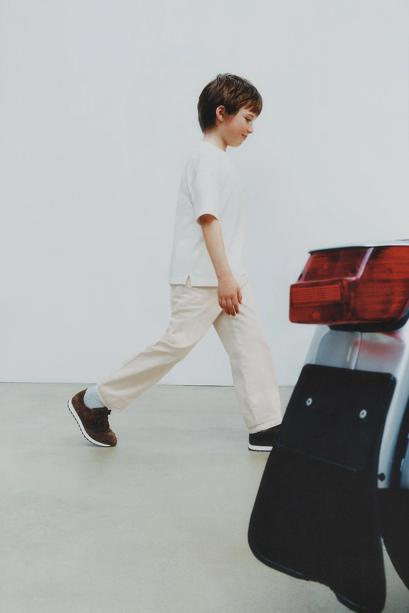 LEATHER SNEAKERS
